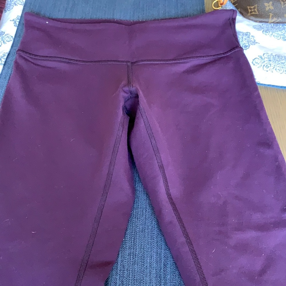 Lululemon leggings size 8